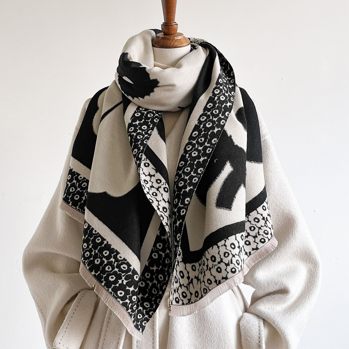 Scarf Women Large Flower Jacqu - Cashmere Scarf 评论和价格
