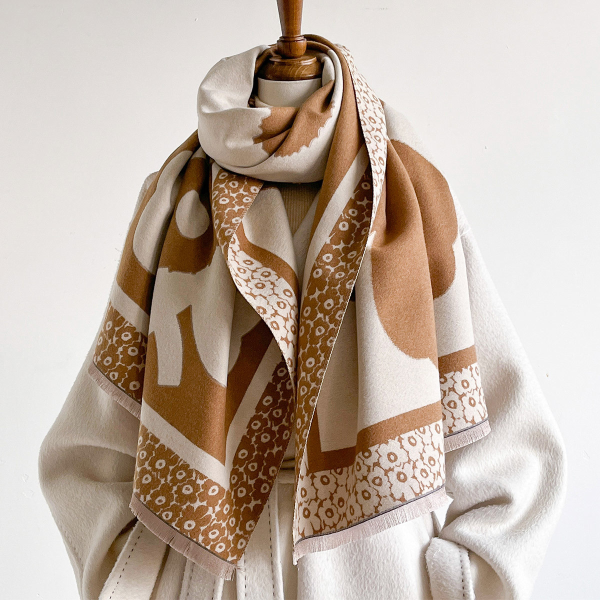Scarf Women Large Flower Jacqu - Cashmere Scarf 评论和价格