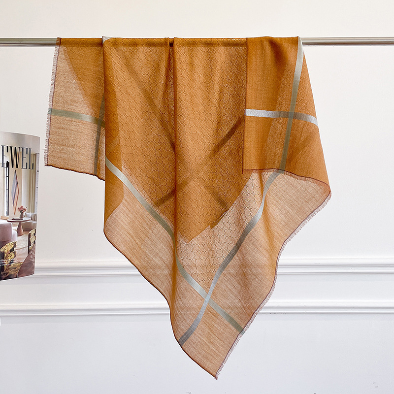 100% PURE CASHMERE Square Shaw - Cashmere Scarf 评论和价格